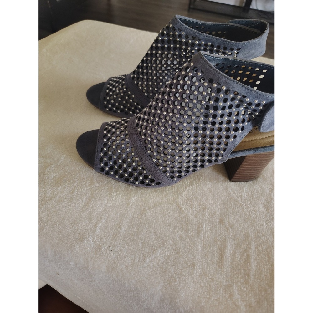 Kim Rogers Susie Blue Perforated Studded Peep Toe Block Heel Booties Size 8M - Picture 5 of 6